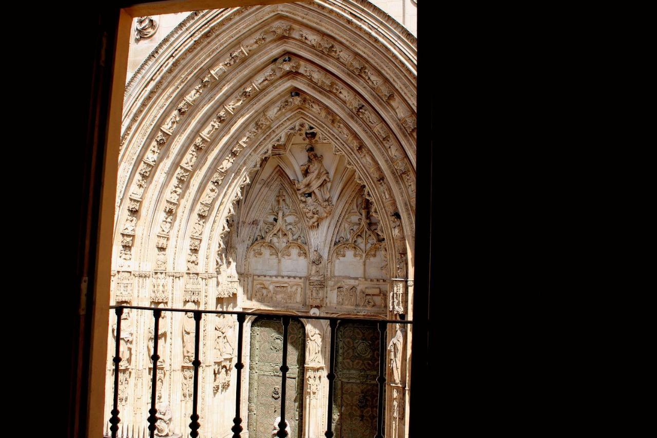 Puerta De La Catedral Apartment Толедо Екстериор снимка